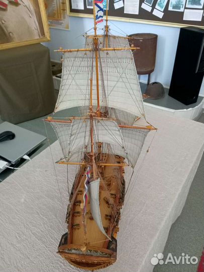 Корабль колекционый