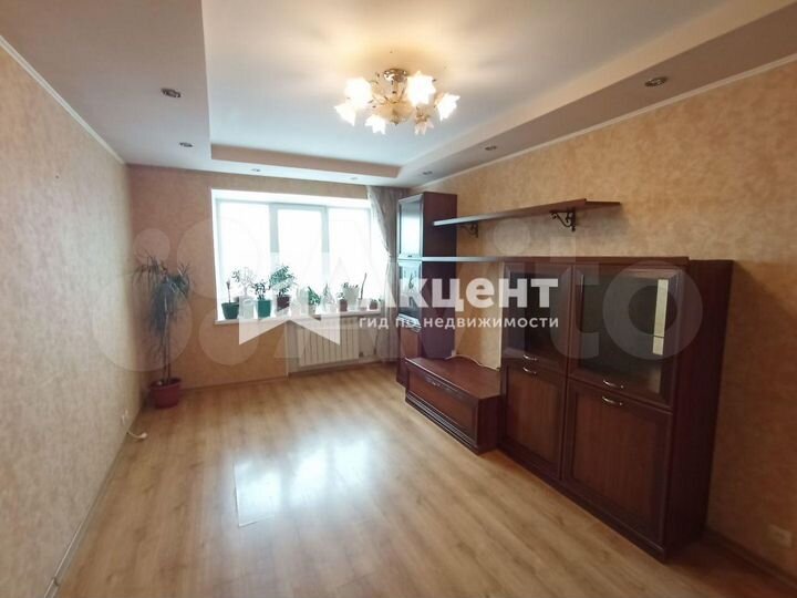 3-к. квартира, 60 м², 6/9 эт.