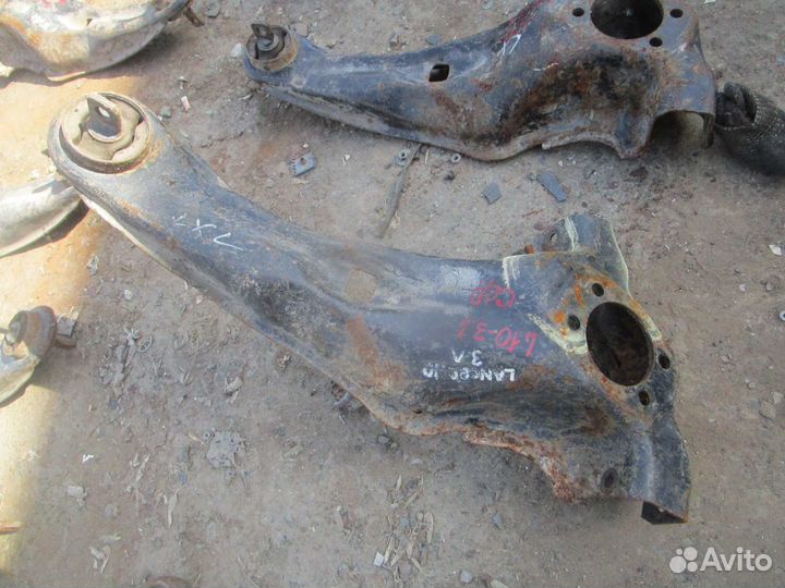 Рычаг задний левый Mitsubishi Lancer 10