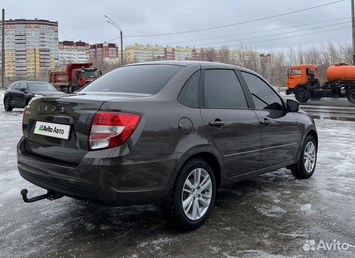 LADA Granta 1.6 МТ, 2022, 14 840 км