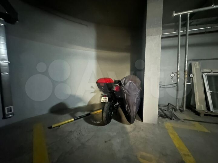 Машиноместо, 18 м²