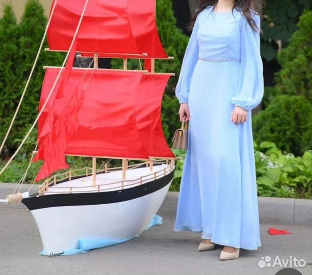 Платье вечернее