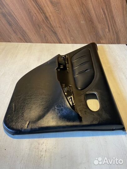 Обшивка двери задняя левая Hyundai Sonata EF G4JP