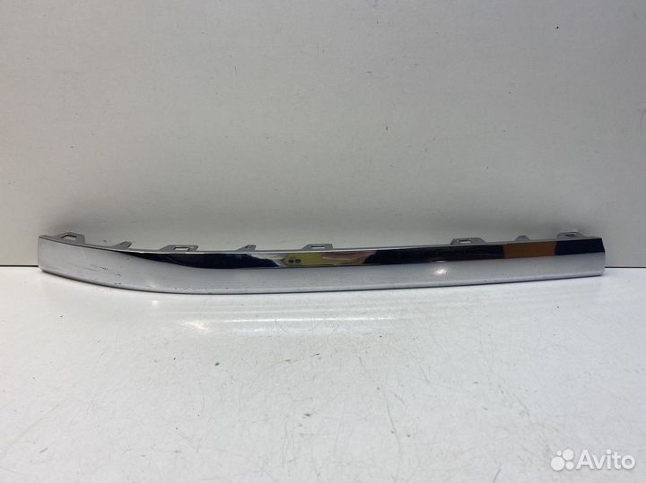 Молдинг переднего бампера левый Volkswagen Touareg