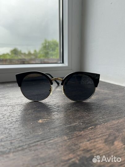 Солнцезащитные очки