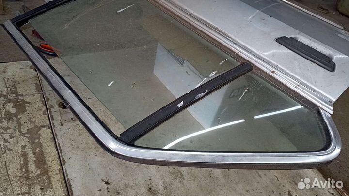 Bmw e28 дверь задняя правая