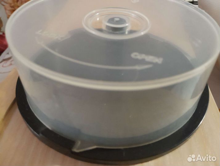 Контейнер для дисков