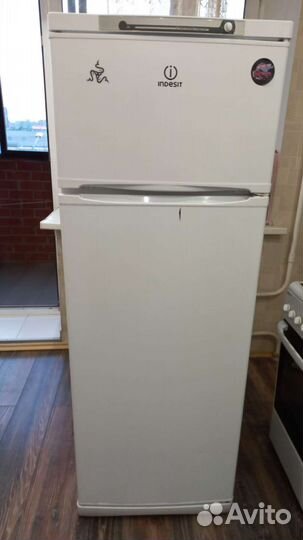 Холодильник Indesit St 167