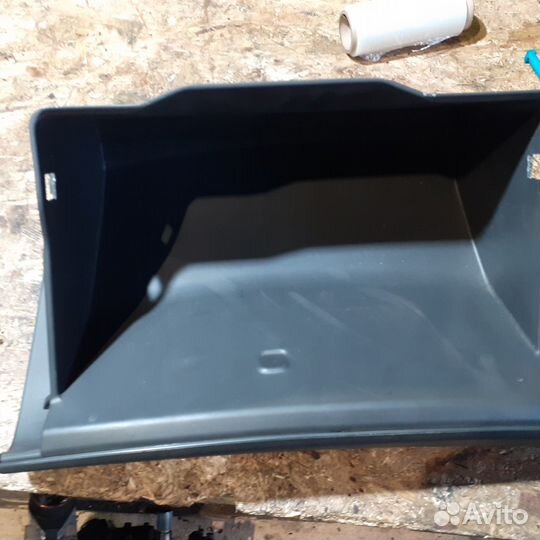 Бардачек chevrolet cruze