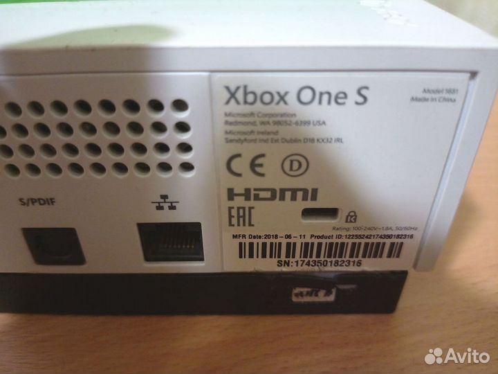 Xbox One S 1tb с дисководом