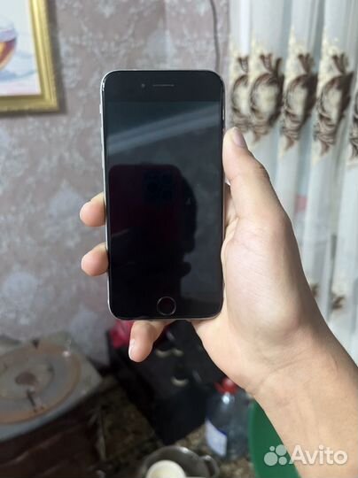 iPhone 6S, 32 ГБ