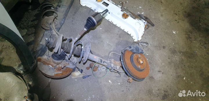 Стоки передние рено сандеро степвей 2