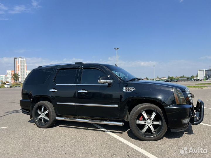 Cadillac Escalade AT, 2006, 264 000 км