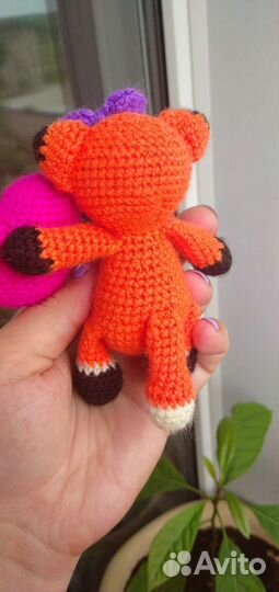 Игрушки мишка и лисичка