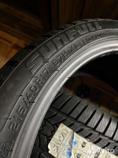 Sunfull SF982 215/40 R17