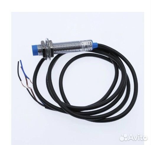 Индуктивный датчик PNP/nо D12 мм конечник