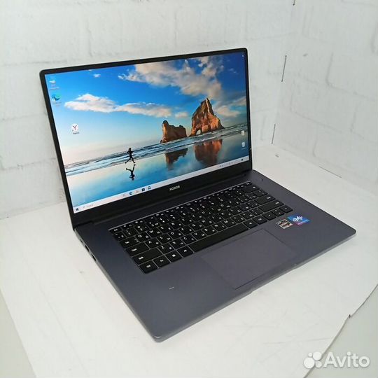 Ноутбук Honor MagicBook 15 (7423)
