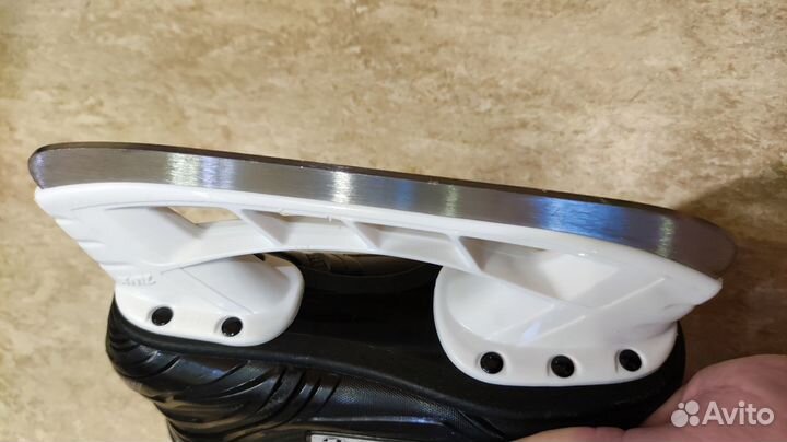 Коньки детские хоккейные Bauer 29,5 размера