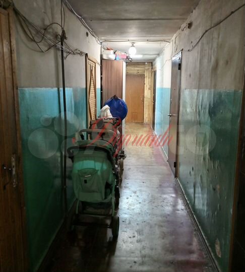 Комната 18 м² в 9-к., 3/5 эт.