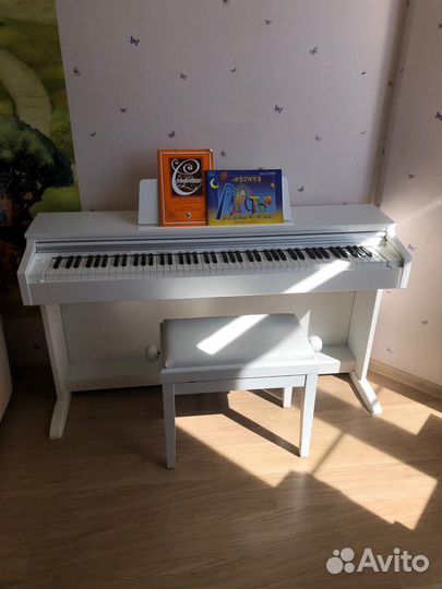 Цифровое пианино Casio Celviano AP-270WE