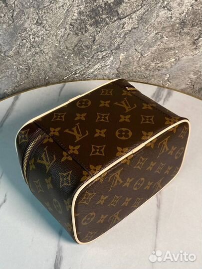 Косметичка Louis Vuitton