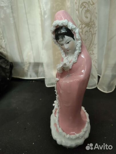 Статуэтка Китаянка