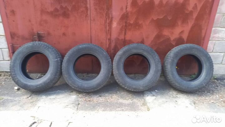 Nokian Tyres Hakkapeliitta LT2 225/75 R16 115Q