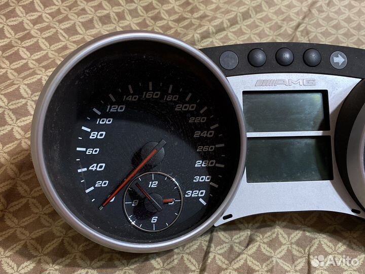 Приборка Мерседес мл 164 6.3 Амг