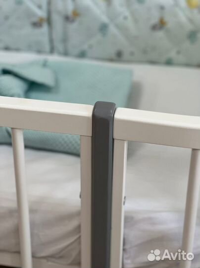 Кроватка для новорожденных