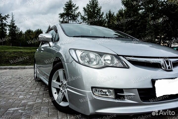 Накладка на передний бампер Honda Civic 4D Mugen