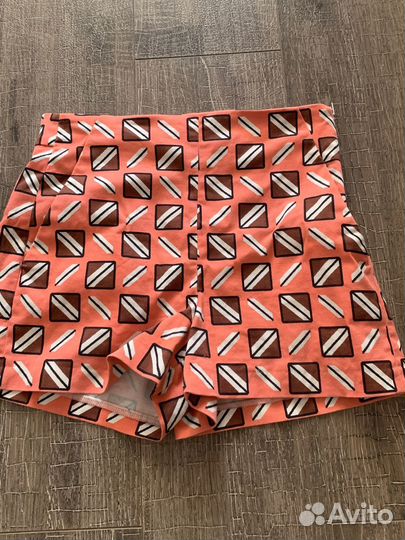 Шорты женские