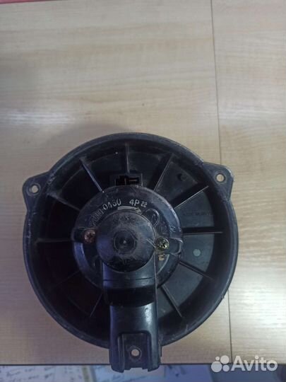 Мотор печки Honda CR-V RD5/Stream RN1/Civic ES1