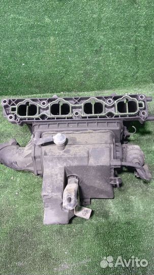 Коллектор впускной Opel Astra