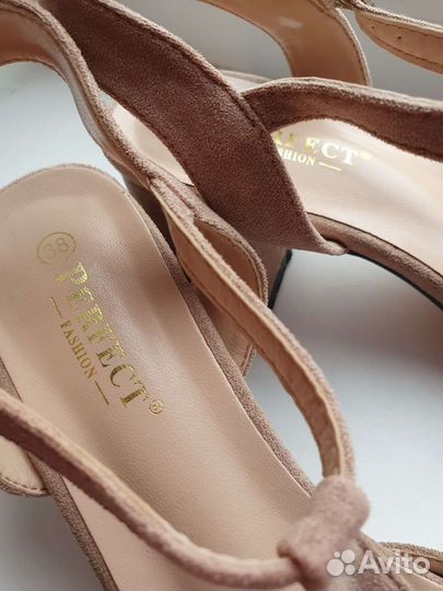 Босоножки женские 38 размер