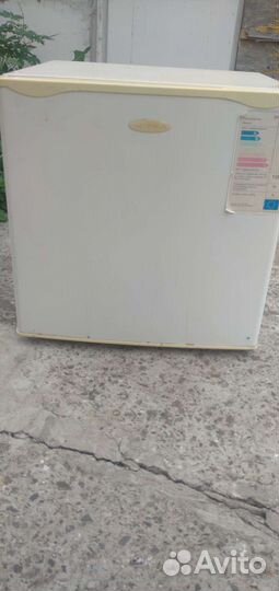 Холодильник бу маленький