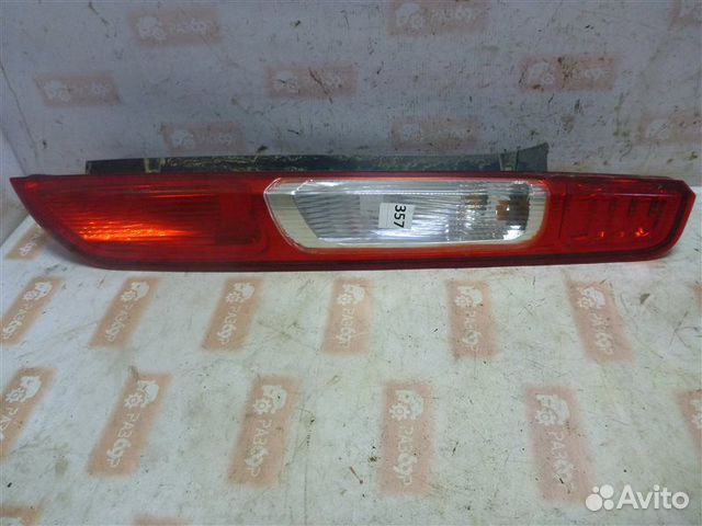 Фонарь задний правый Ford Focus CB4 shdc 2007