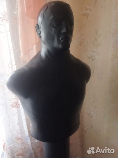 Боксерский манекен герман