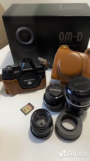 Olympus OM-D E-M1O Mark III с 3 объективами