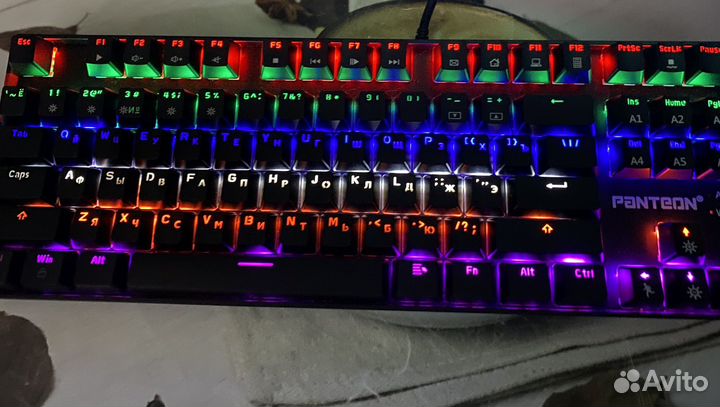Игровая механическая клавиатура Panteon T4
