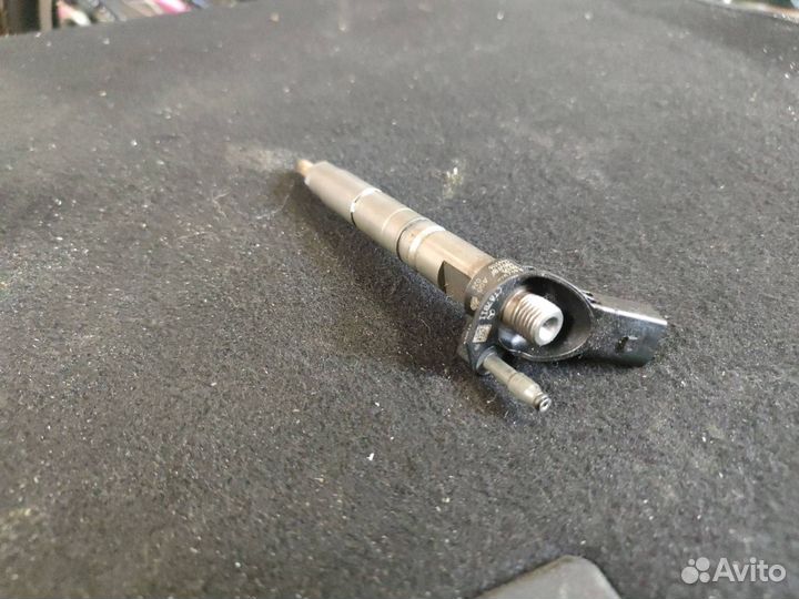 Форсунка топливная Mercedes-Benz C-Класс W204/S204