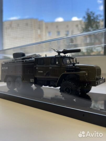 Модель грузовика Урал ац-7,5-40 4320 1:43