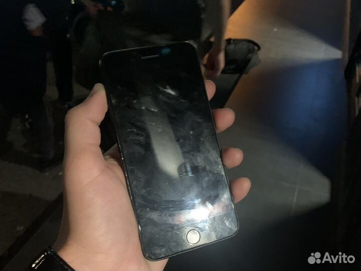 Телефон iPhone