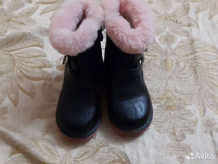 Сапожки для девочки
