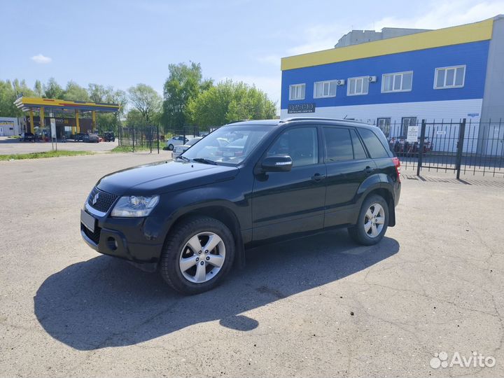Suzuki Grand Vitara 2.0 AT, 2011, 200 000 км