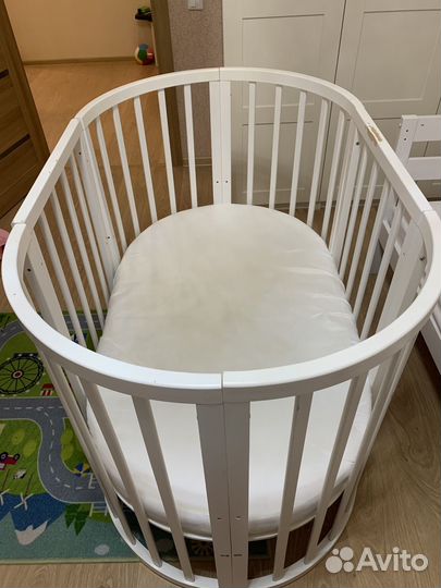 Детская кровать с матрасами