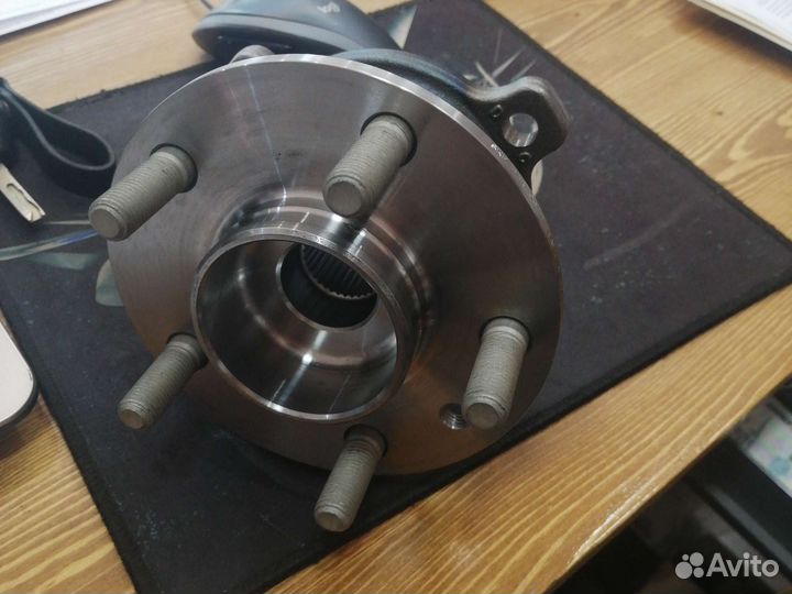 Ступица с подшипником задняя Ford Kuga