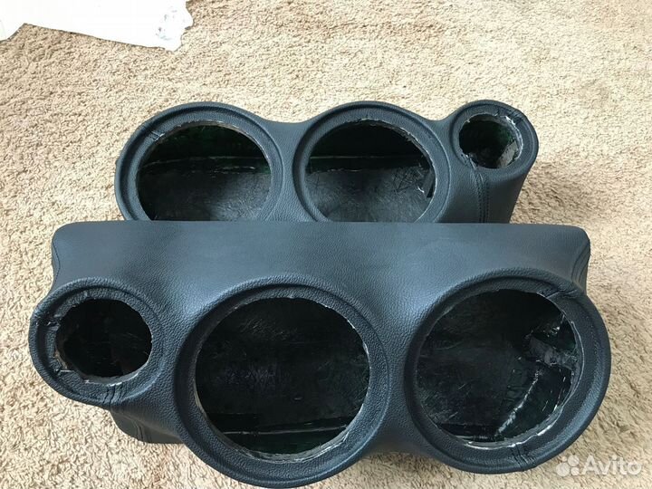 Подиум под 2х16 и твитер