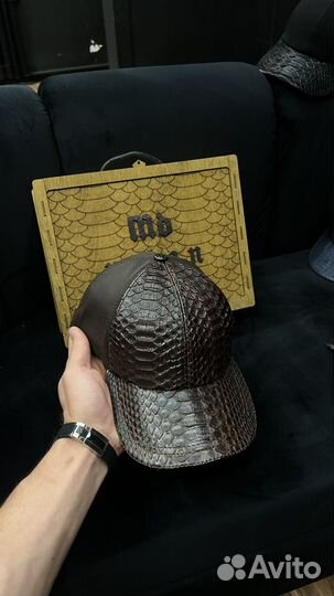 Кепки из питона