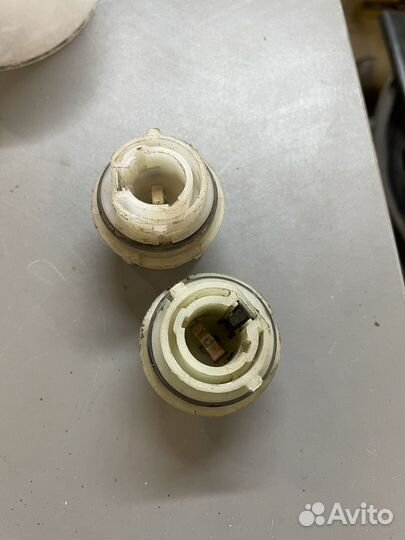 Патроны поворотников Audi 100 C3 (44)