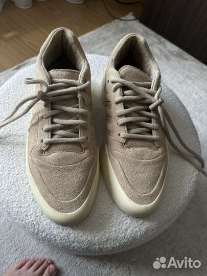 Кроссовки Adidas x fear of God